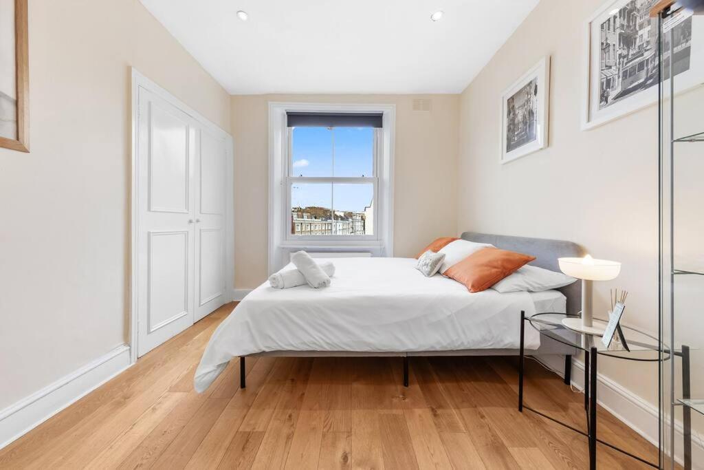 Spacious Sleep 11 With Terrace In Earls Court Ec99 Londra Dış mekan fotoğraf