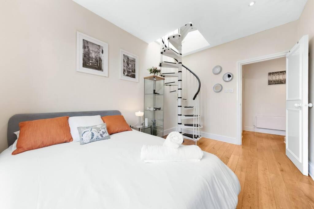 Spacious Sleep 11 With Terrace In Earls Court Ec99 Londra Dış mekan fotoğraf